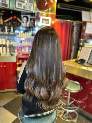 レイヤーカット/ カラー/長谷恵花のヘアスタイル