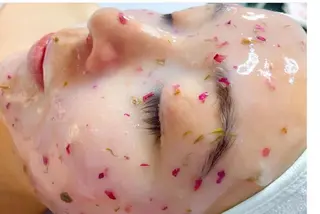 ロング ネイル マツエク・マツパ アイブロウ ワックス脱毛専門店 ICE 池袋の眉毛・アイブロウイメージ