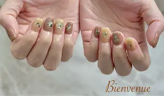 ミディアム Bienvenue りょうこのネイルデザイン