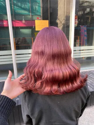 カラー デザインカラー MIKU🦋のヘアスタイル