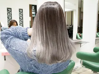 セミロング カラー Re:ta Hair 飯田淳平のヘアスタイル