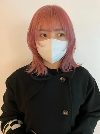 カラー 🎀ボブ＋ハイトーン シュカ👶🏻のヘアスタイル