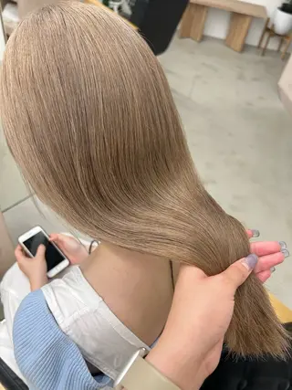 ロング カラー noa  🦋 ブリーチ/暖色のヘアスタイル