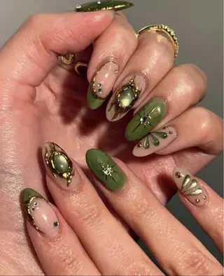 セミロング 28nails -hangのネイルデザイン