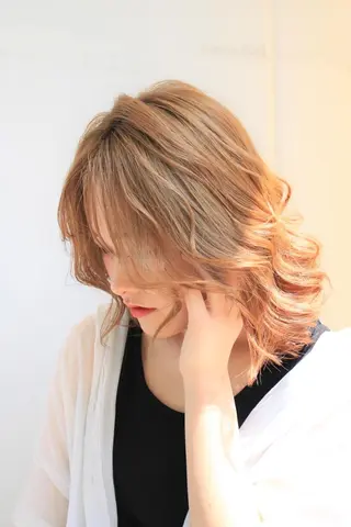 カラー beauty: beast 中目黒店のヘアスタイル