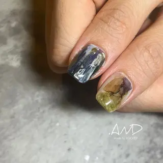 ネイル LOOPER所属・mzh ...のネイルデザイン