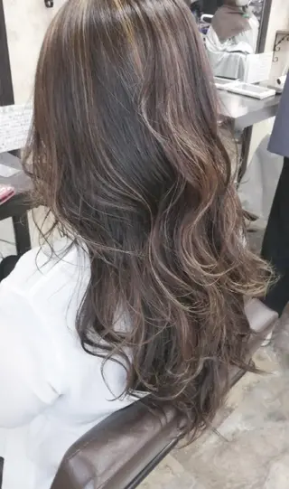 ロング カラー sepiage trois所属・酒井 亜希のヘアスタイル