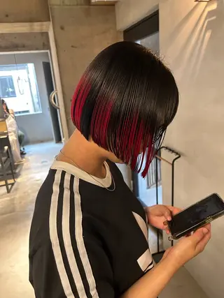 ショート カラー 中村 衣里のヘアスタイル