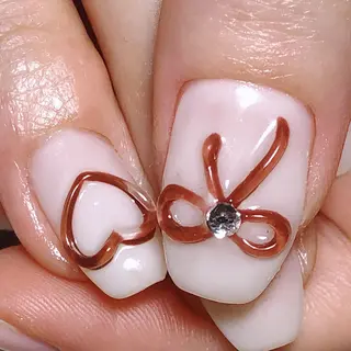 ネイル Eyelash salon mee所属・小船 莉穂のネイルデザイン