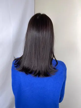 セミロング カラー ハイライトカラー✨ グレージュ✨鎌倉光洋のヘアスタイル