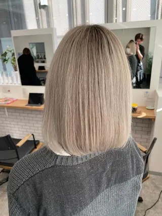 ショート ヨシミ カズヤのヘアスタイル