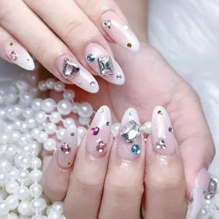 ネイル Mina🤍 愛莉🪽のネイルデザイン