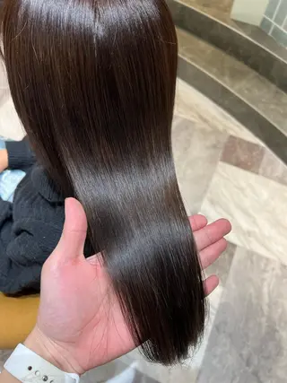 セミロング カラー レイヤーカット/ 顔周り 五島巨幹のヘアスタイル