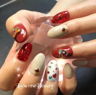 ネイル 小顔と腸の専門店 ラクーラビューティのエステ・リラクイメージ