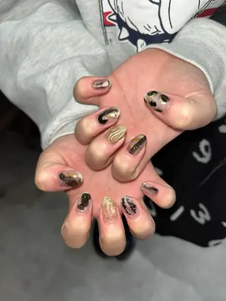 ネイル 🪐富島彩夏 /海外nail🪐のネイルデザイン