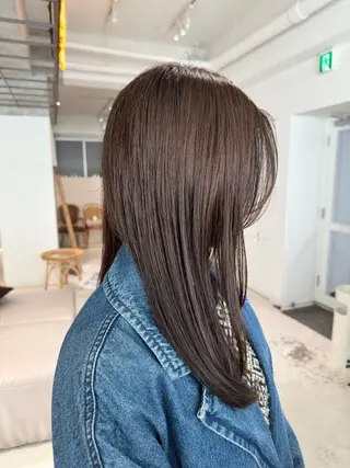 ミディアム カラー MAO SHIRATOのヘアスタイル