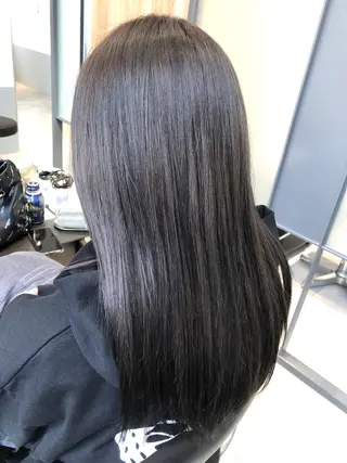 セミロング カラー OFF YUYAのヘアスタイル