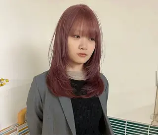 ミディアム ブリーチハイトーン みほのヘアスタイル