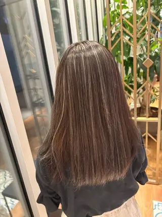 セミロング カラー THETAふじみ野店所属・金井 智也のヘアスタイル