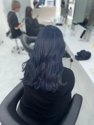 カラー 🩶niina 暗髪韓国系カラー🩶のヘアスタイル