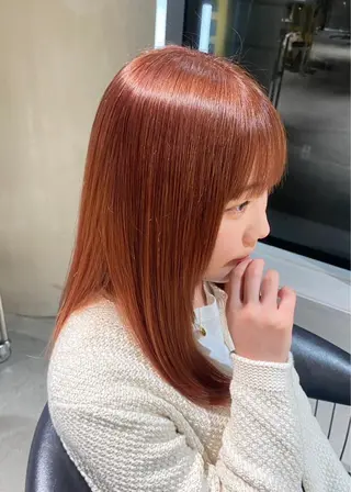 セミロング REAL所属・ブリーチハイトーン 木谷 陽己のヘアスタイル