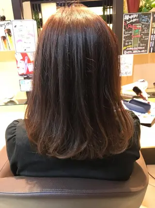 ミディアム 🔶艶髪レイヤー 縮毛矯正 金山🔶のヘアスタイル