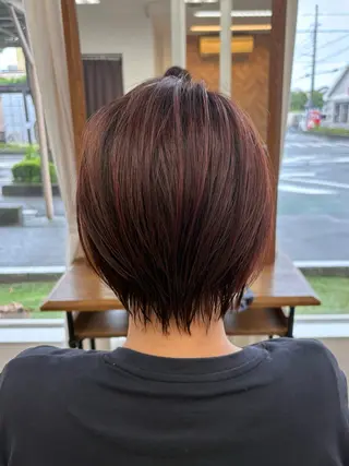 ショート Ring  by Moremuu所属・issy/ハイライト ハイトーン／レイヤーのヘアスタイル