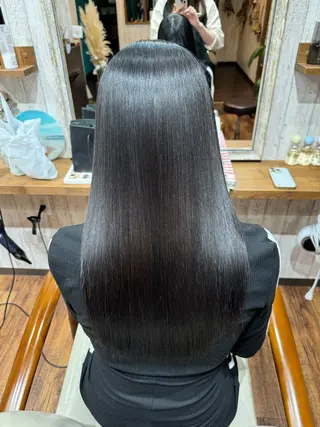 ロング 早坂 さくらのヘアスタイル