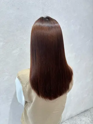ロング カラー 山田 梨央のヘアスタイル