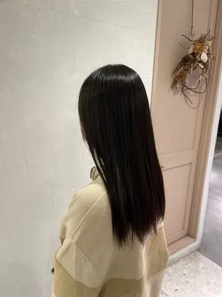 ロング 小林 篤滋郎のヘアスタイル