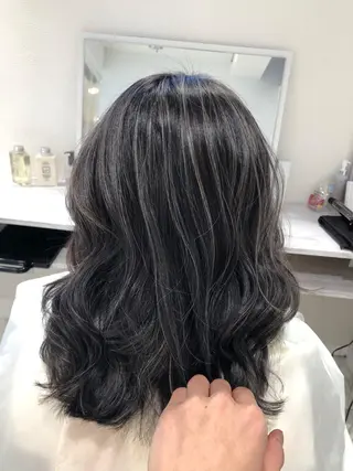 カラー レイヤーカット 早崎太生のヘアスタイル
