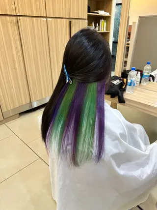 ロング カラー プログレス小平小川所属・フェザー/波巻き 雫石大夢のヘアスタイル