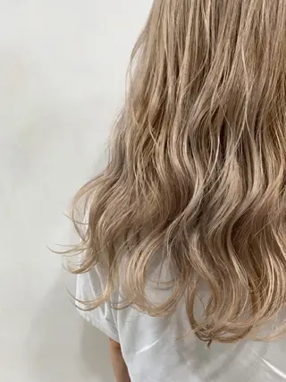 セミロング カラー CiNEMA daikanyama所属・透明感カラー🫧 今泉健太のヘアスタイル