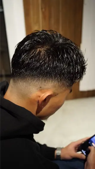 ショート メンズ GAKU 岳人のヘアスタイル