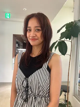 ロング カラー 南部 綾音のヘアスタイル