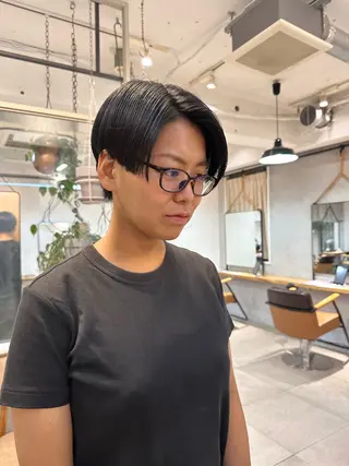 ショート REINA☁️透明感 カラー/ぷつっと♡のヘアスタイル