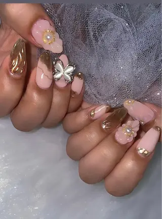 ネイル 高草木 桃香のネイルデザイン