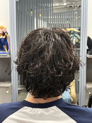 ミディアム パーマ メンズ KING of hair by NOISMメンズサロン梅田茶屋町店所属・茶屋町メンズサロン 小野湧翔のヘアスタイル