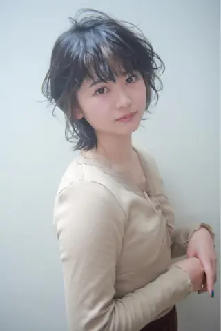 ショート カラー 伊藤 裕貴のヘアスタイル