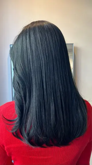 ミディアム Hanna by W_SALONのヘアスタイル