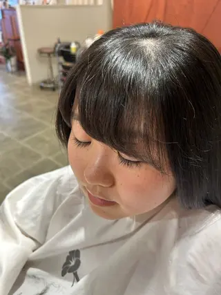 ロング ブルー所属・岩野 有紗のヘアスタイル
