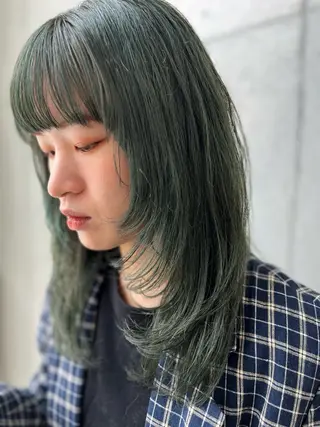 セミロング カラー ブリーチなしWカラー /地毛風/小林凪沙のヘアスタイル