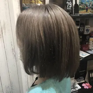 ミディアム カラー embrace エンブレイスのヘアスタイル