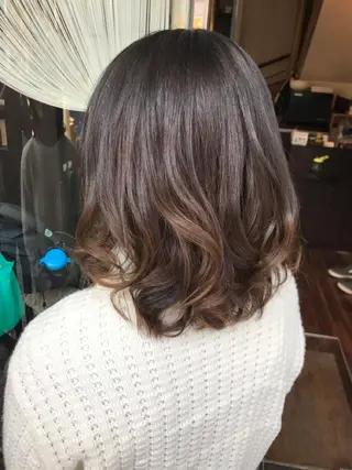 ミディアム カラー Parfait 山本のヘアスタイル