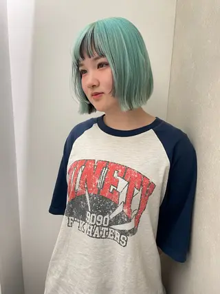 カラー 🎀ボブ+ハイトーン シュカ👶🏻のヘアスタイル