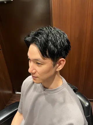 ショート カラー ヒロ銀座ヘアーサロン六本木店所属・宮崎 陽樹のヘアスタイル