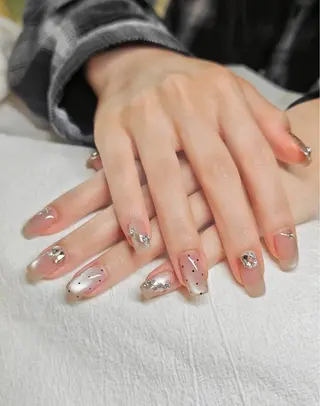 ネイル T. Leeのネイルデザイン