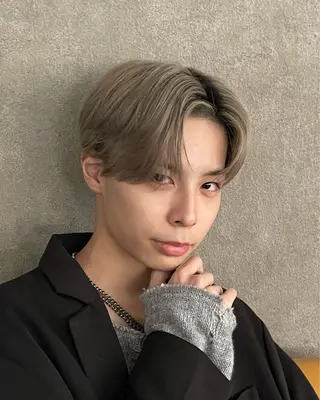 ショート カラー こだわりハイトーン/ ケアブリーチ/岸のヘアスタイル