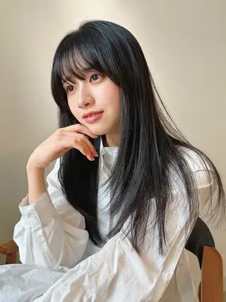 ロング カラー パーマ 🫧小顔×似合わせ× 透明感カラー🫧のヘアスタイル