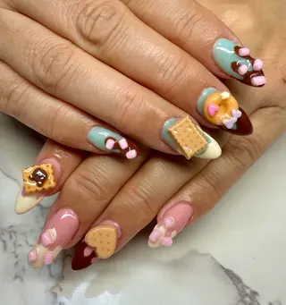 ネイル M.N_ nailのネイルデザイン